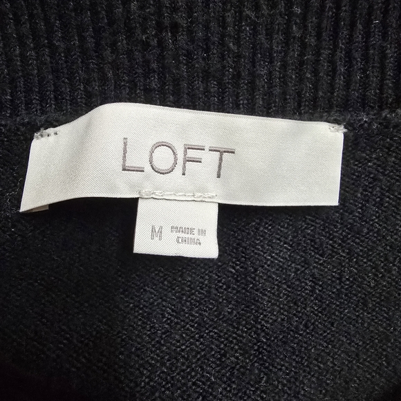 LOFT Button Shoulder Crew Neck Sweater | Black | Medium - Picture 5 of 7